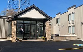 Howard Johnson Inn & Suites Miramichi